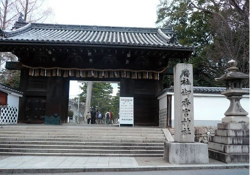 御香宮神社
